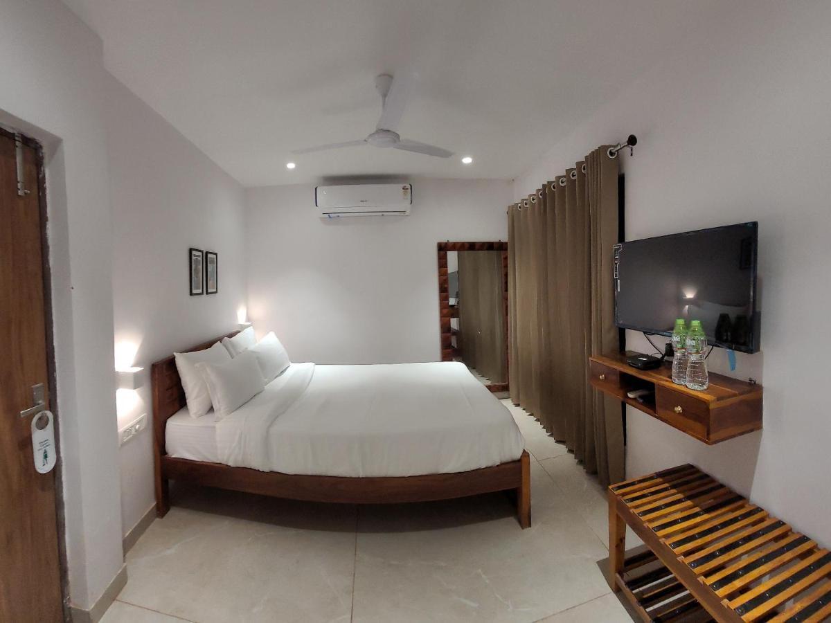 Aura Gold Resort Udaipur Buitenkant foto